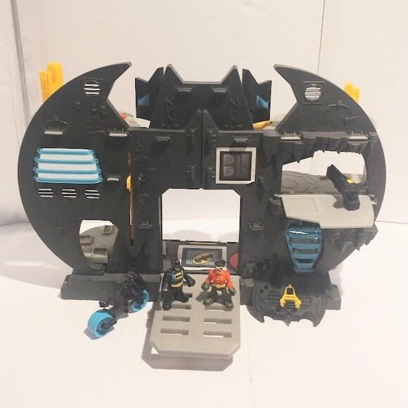 Fisher Price Imaginext Super Friends Batcave Playset 2012 - Picture 13 of 16